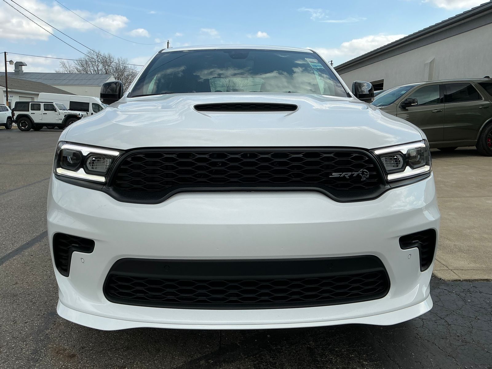 View vehicle photo 2