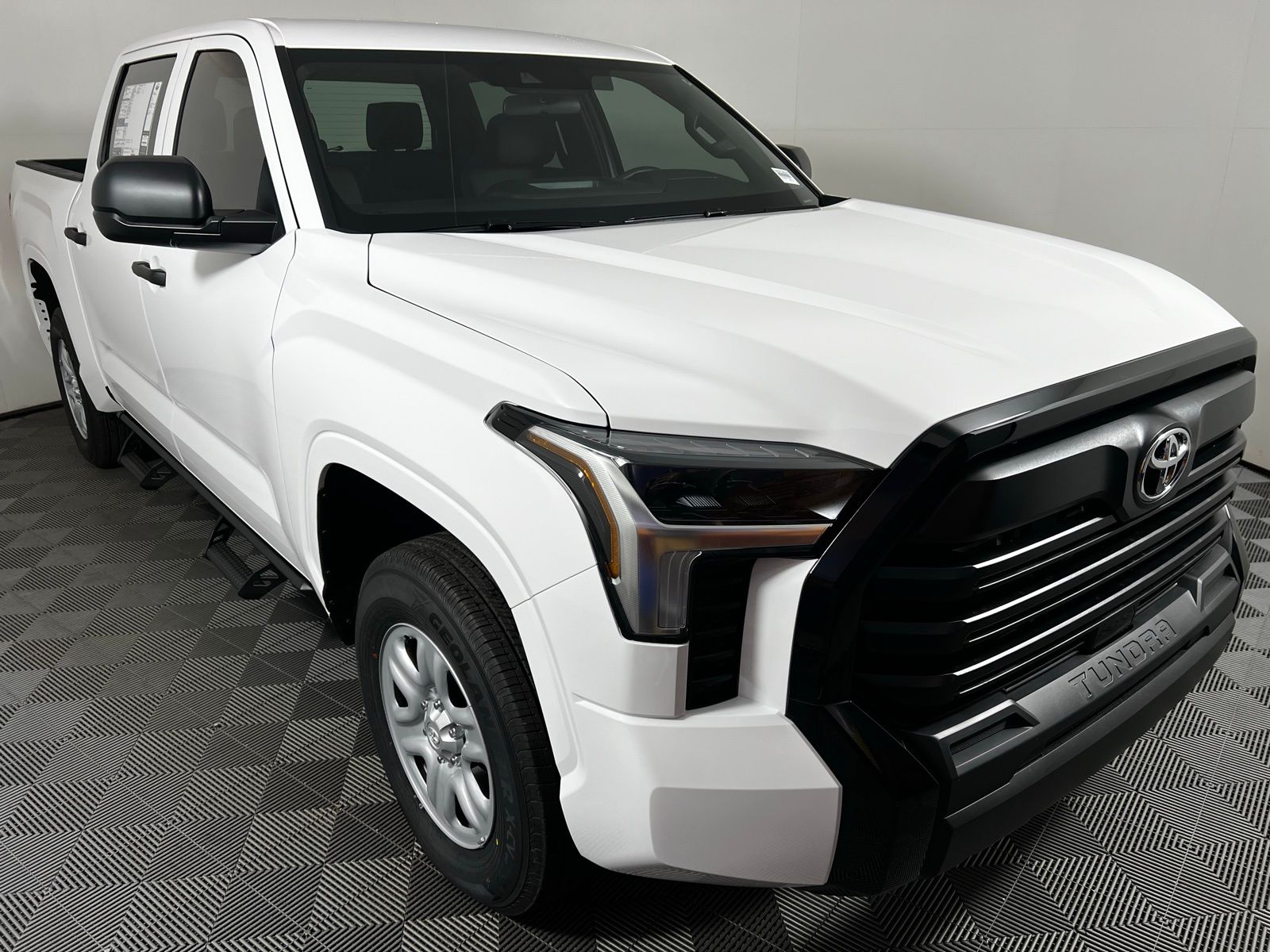 2025 Toyota Tundra SR 3