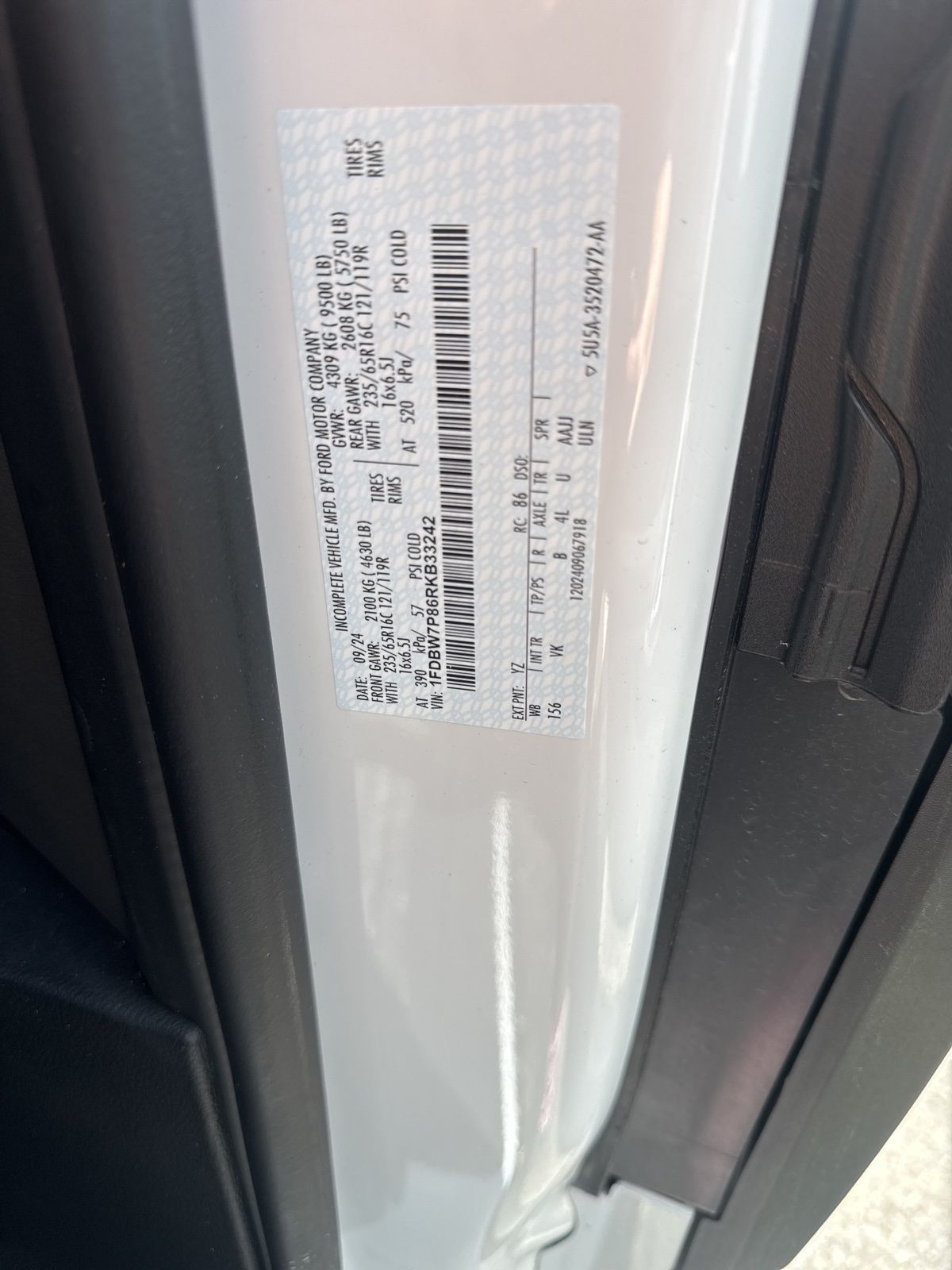 2024 Ford Transit Cutaway Base - Photo 11