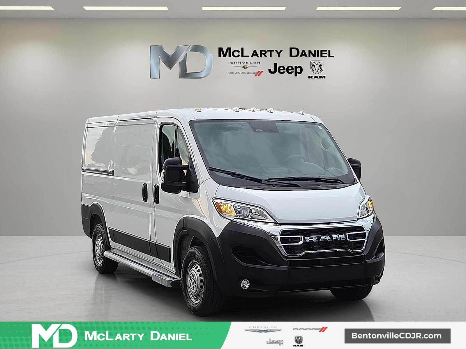 Bright White Clearcoat 2025 RAM ProMaster Van Front-Wheel Drive 9-Speed Automatic