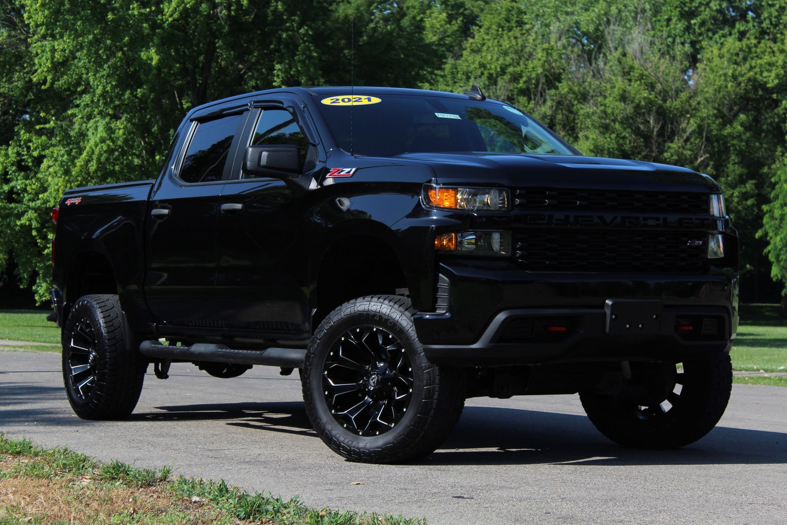 Black 2021 Chevrolet Silverado 1500 Pickup Truck Four-Wheel Drive 6-Speed Automatic Overdrive