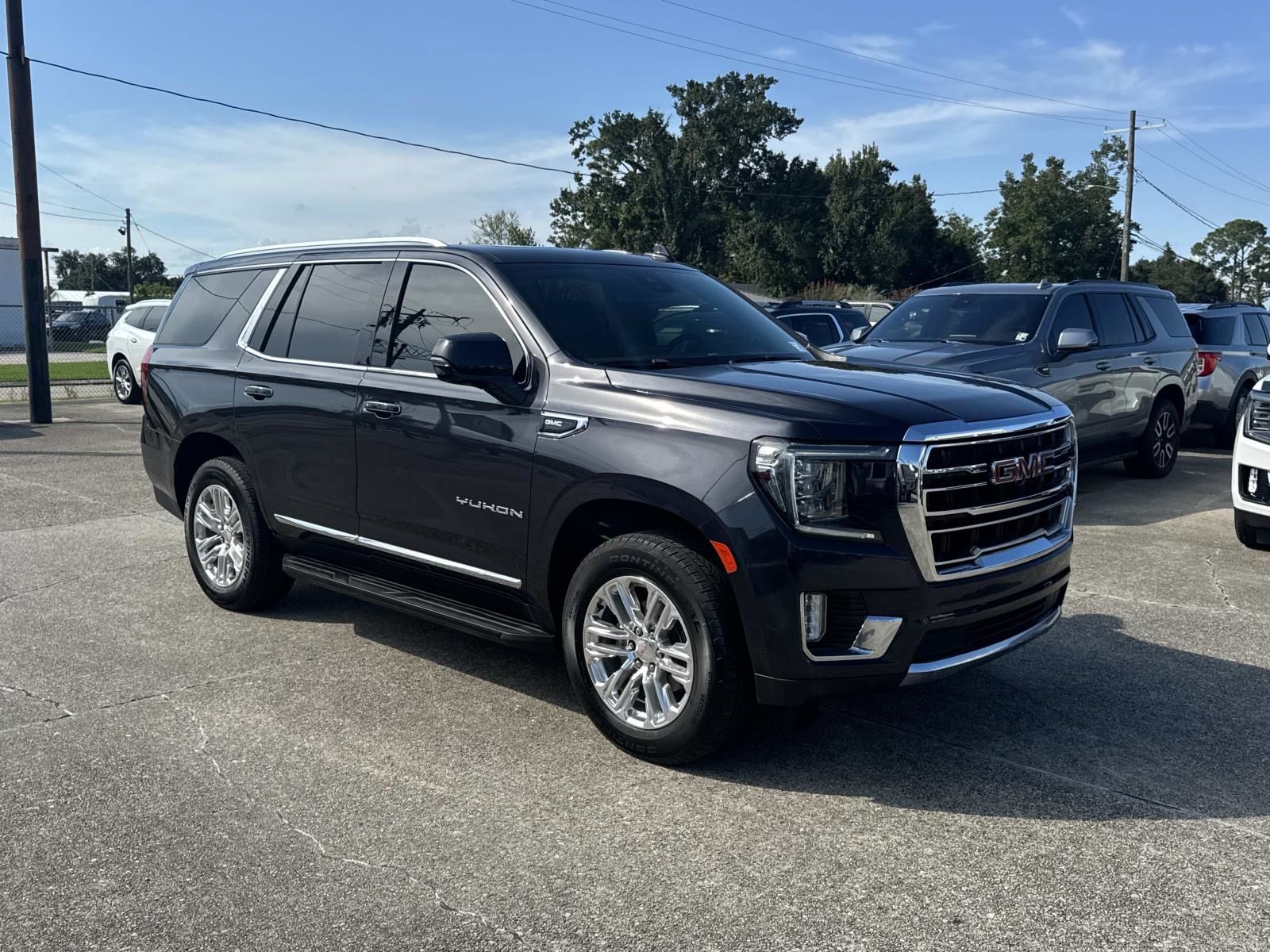 2023 GMC Yukon SLT RWD