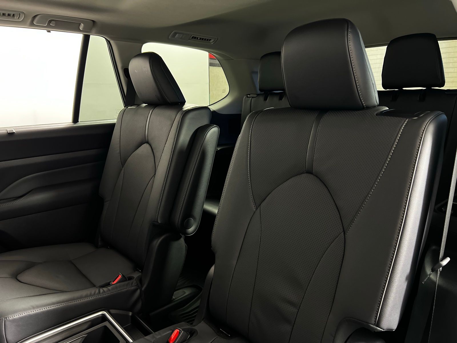 Thumbnail: 2026 Toyota Grand Highlander - 25