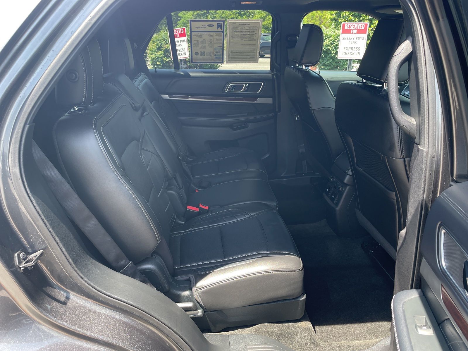 Certified Used 2018 Magnetic Ford Platinum image 16