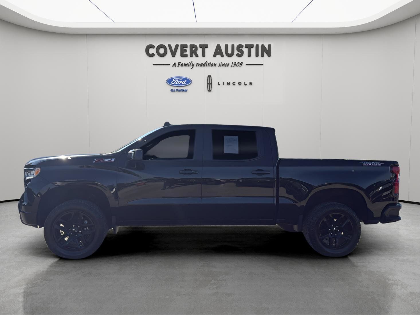 Used Car 2022 Chevrolet Silverado 1500  Lt Trail Boss For Sale Under $50,000 In Austin, Texas