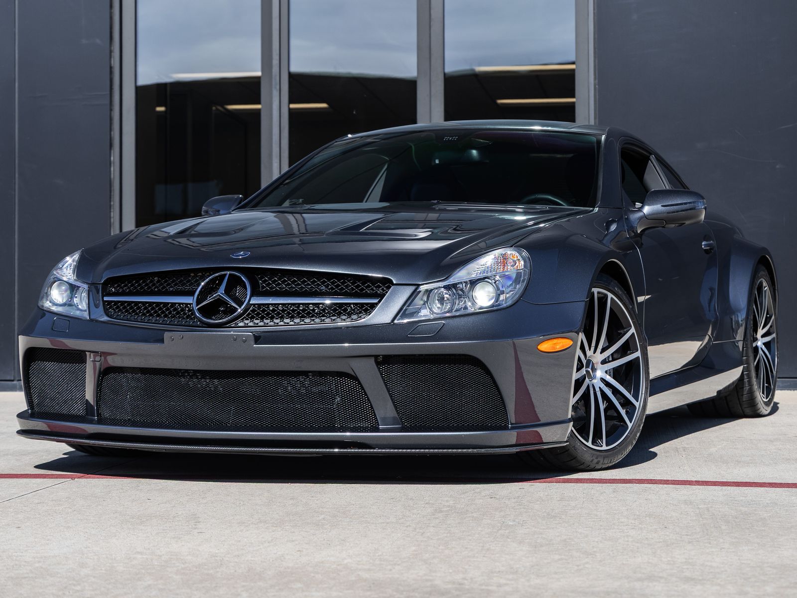 Steel Gray Metallic 2009 Mercedes-Benz SL-Class Convertible Rear-Wheel Drive 5-Speed Automatic