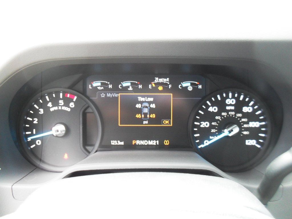 New 2025 Oxford White Ford Base image 14