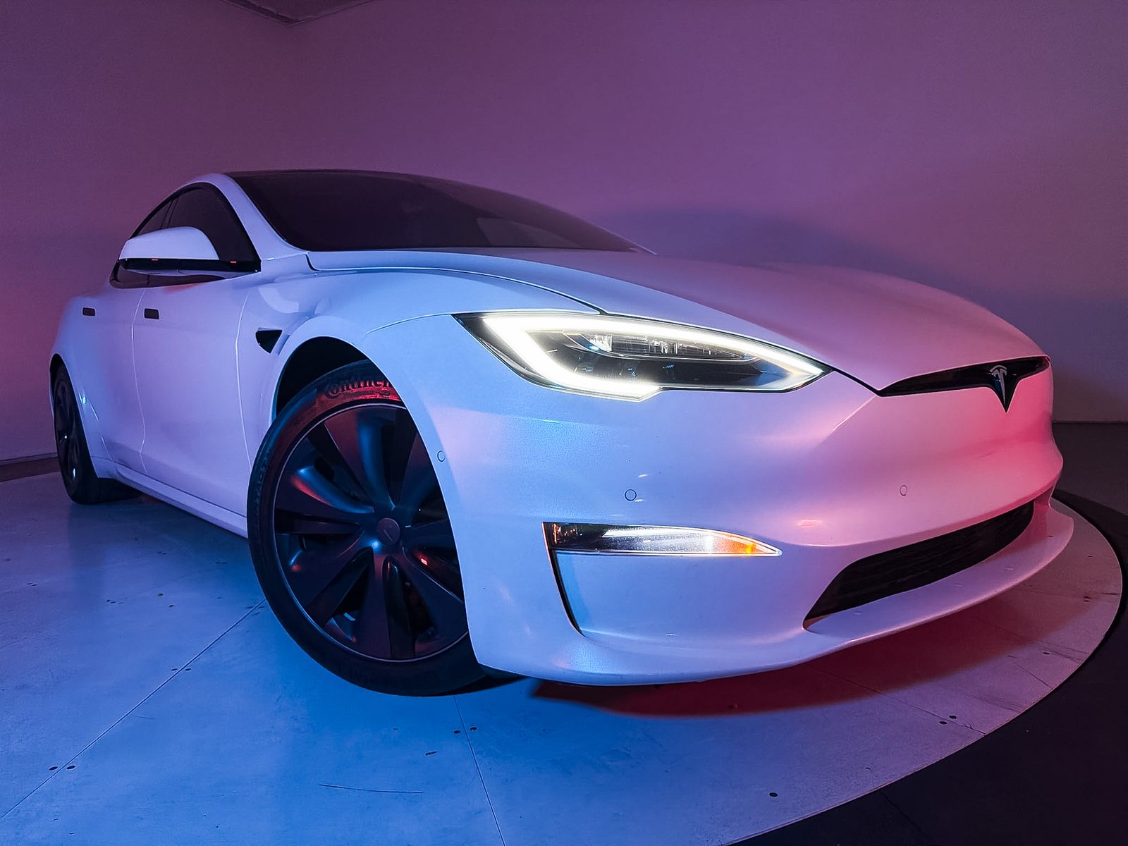 Used 2022 Tesla Model S Base with VIN 5YJSA1E5XNF469184 for sale in Scottsdale, AZ