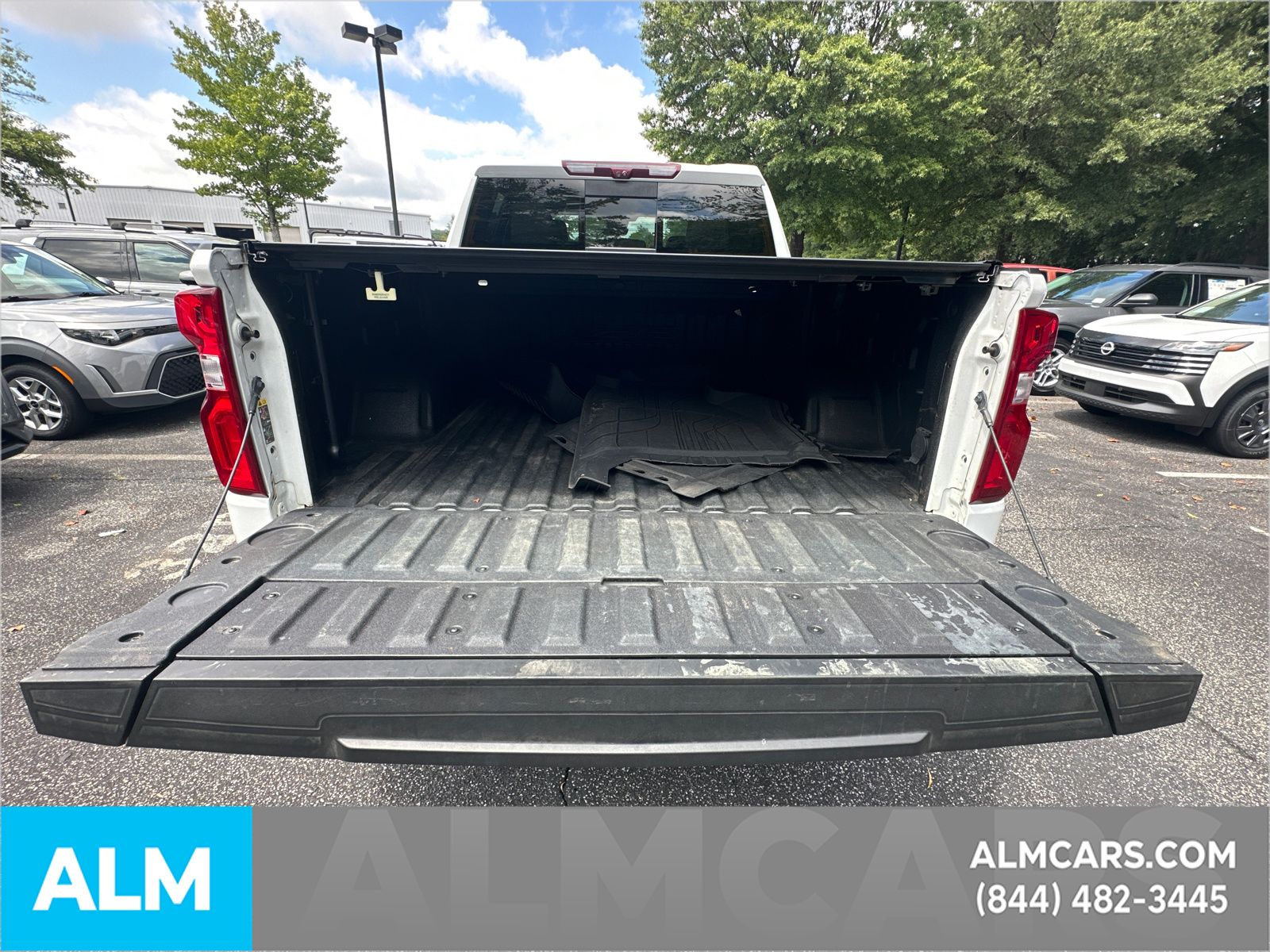Used 2022 White Chevrolet ZR2 image 21