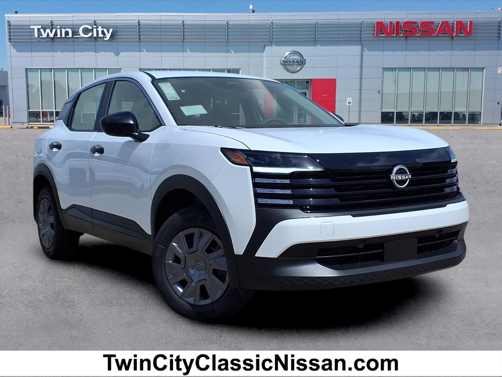 2026 Nissan Kicks 2.0 S's photo