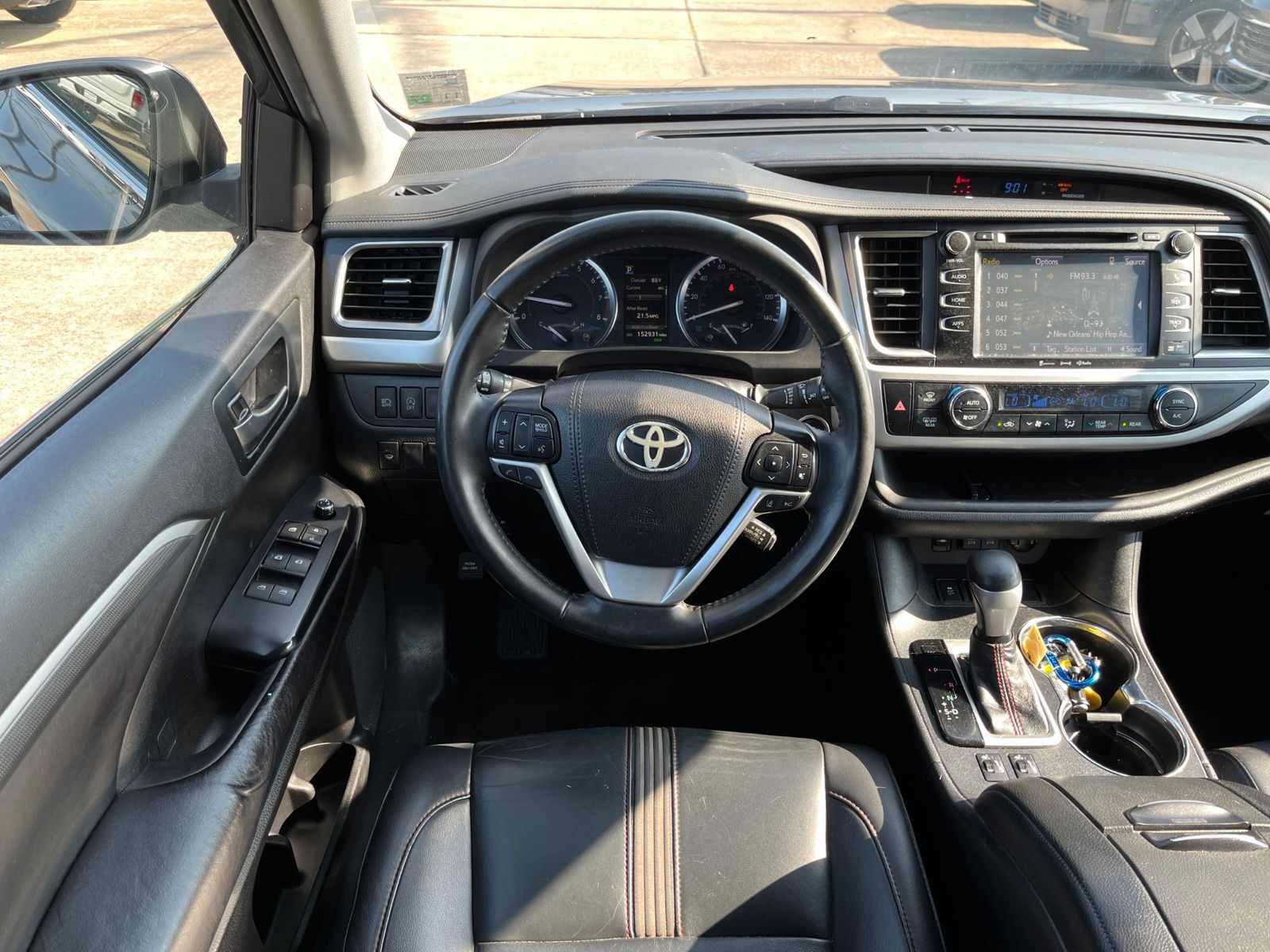 2019 Toyota Highlander SE - 10