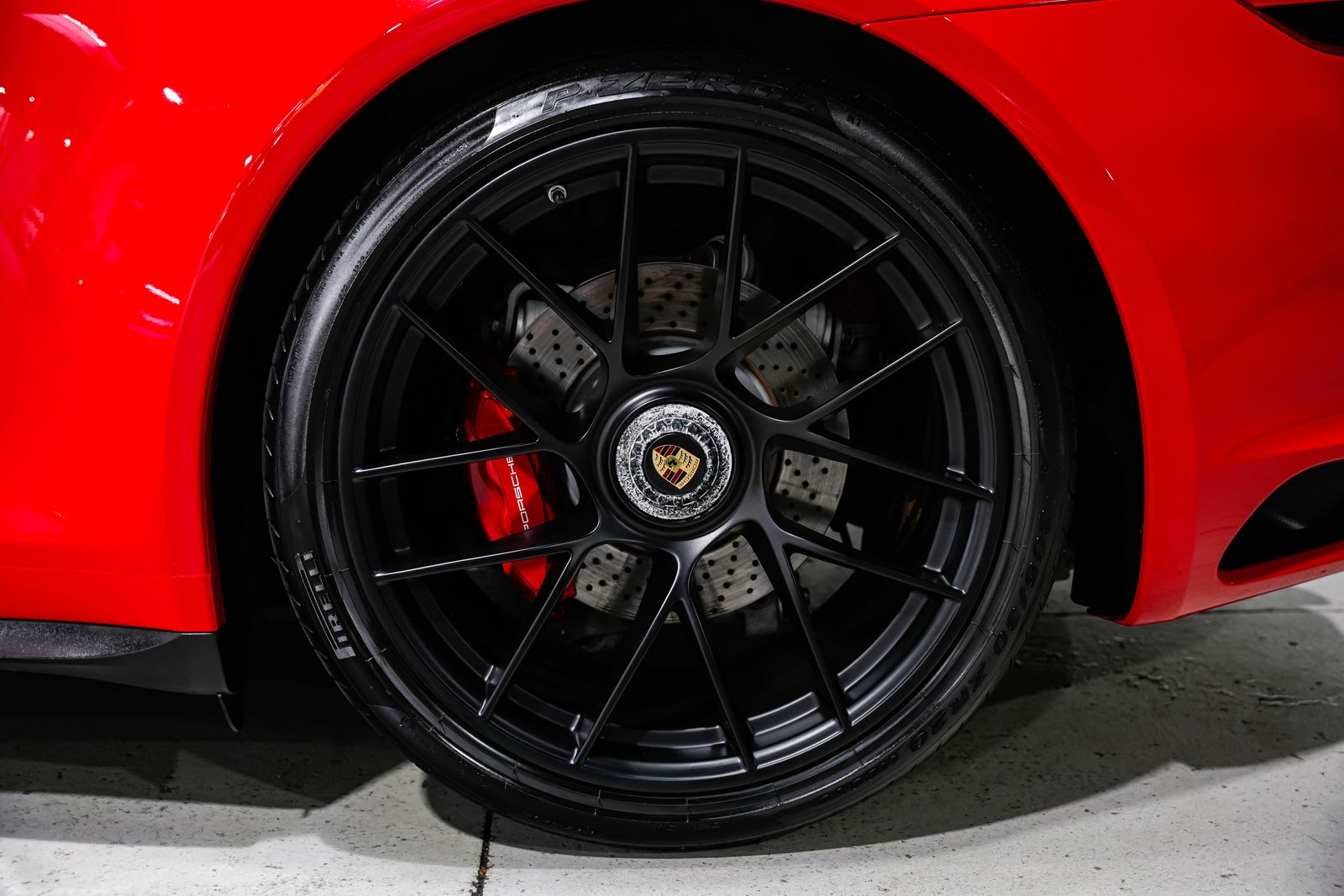 2017 Porsche 911 Targa 4 GTS — photo 46