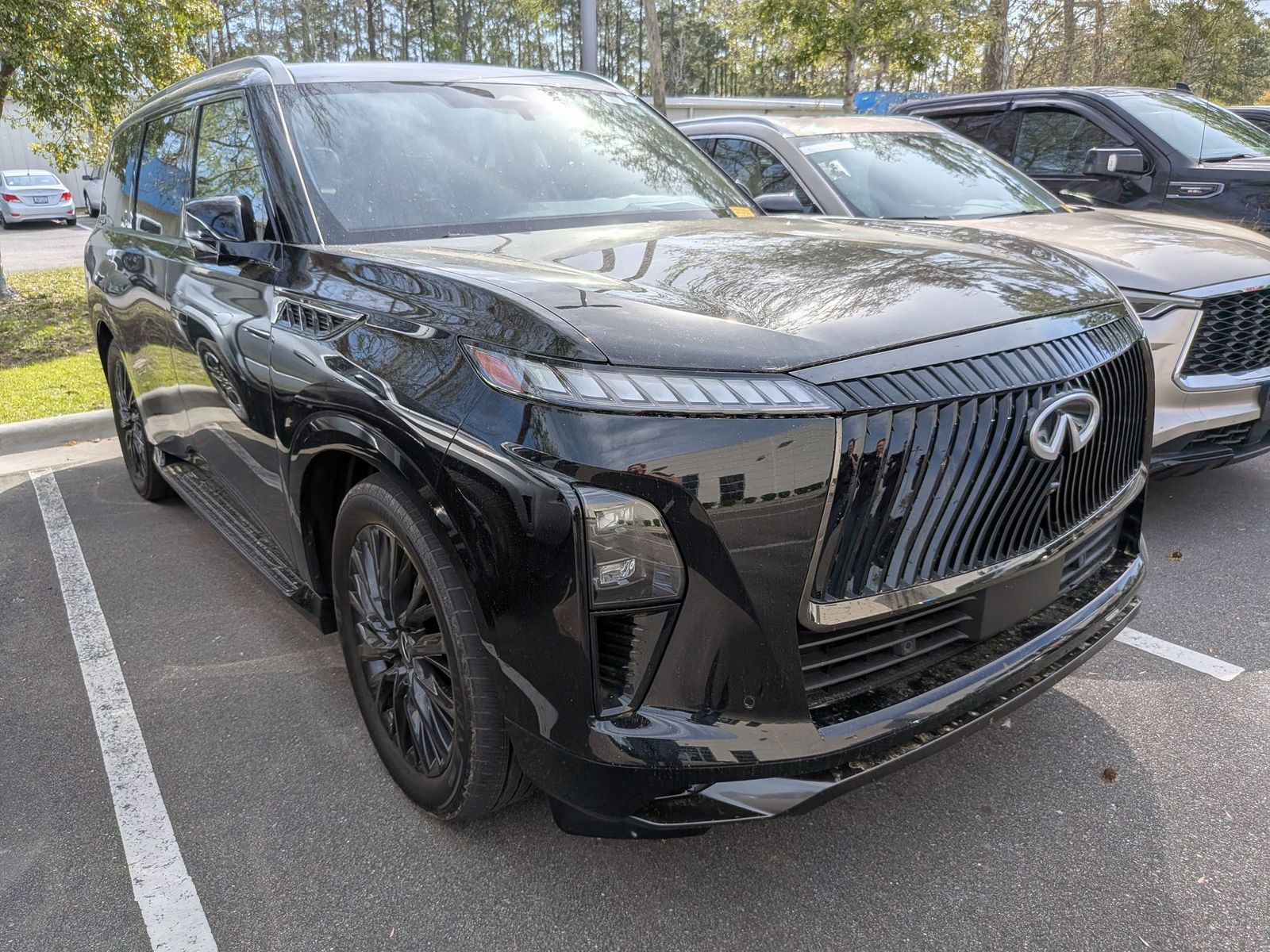 Mineral Black/Graphite Shadow 2025 INFINITI QX80 Autograph 4WD SUV / Crossover All-Wheel Drive 9-Speed Automatic