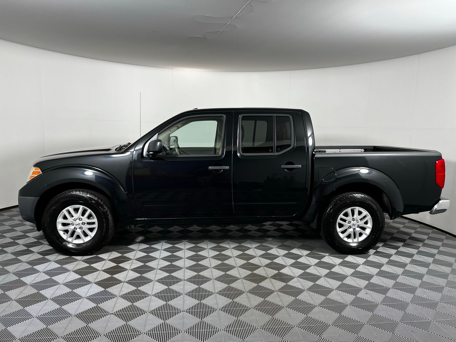 Thumbnail: 2018 Nissan Frontier - 8