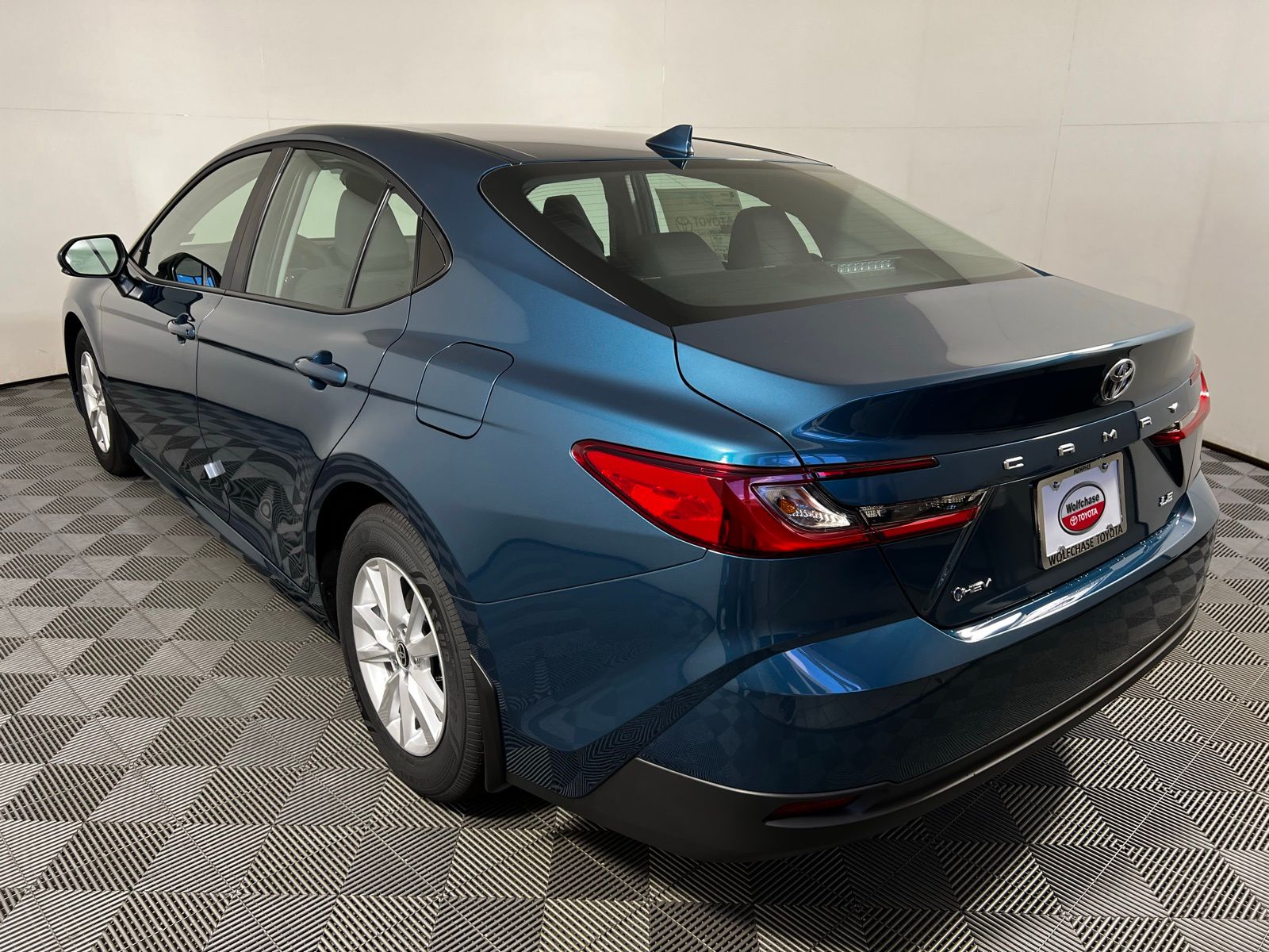 Thumbnail: 2025 Toyota Camry - 7