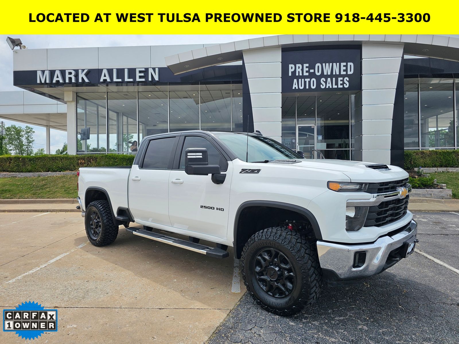2024 Chevrolet Silverado HD LT 4WD Crew Cab Standard Box's photo