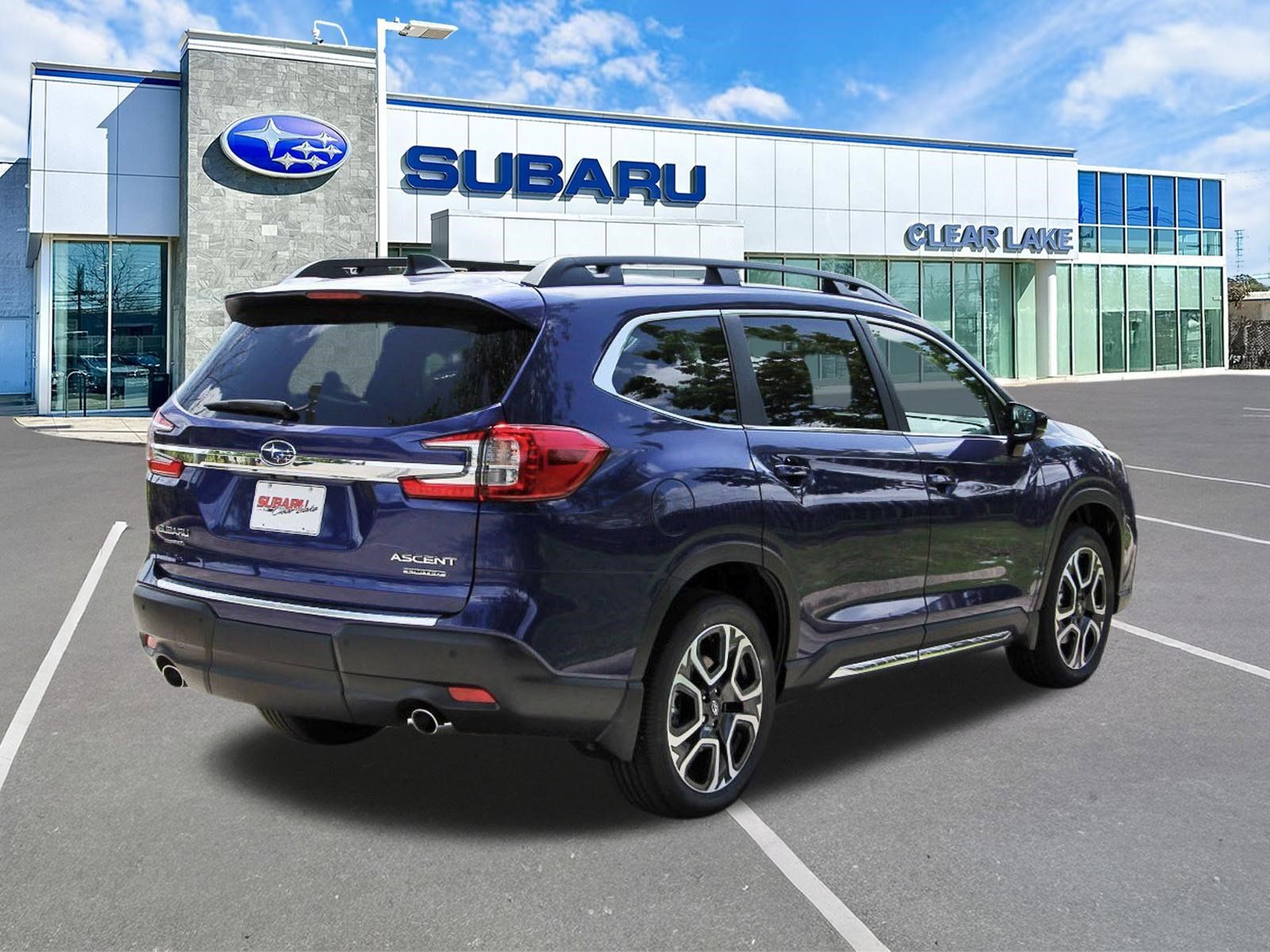 View vehicle photo 4