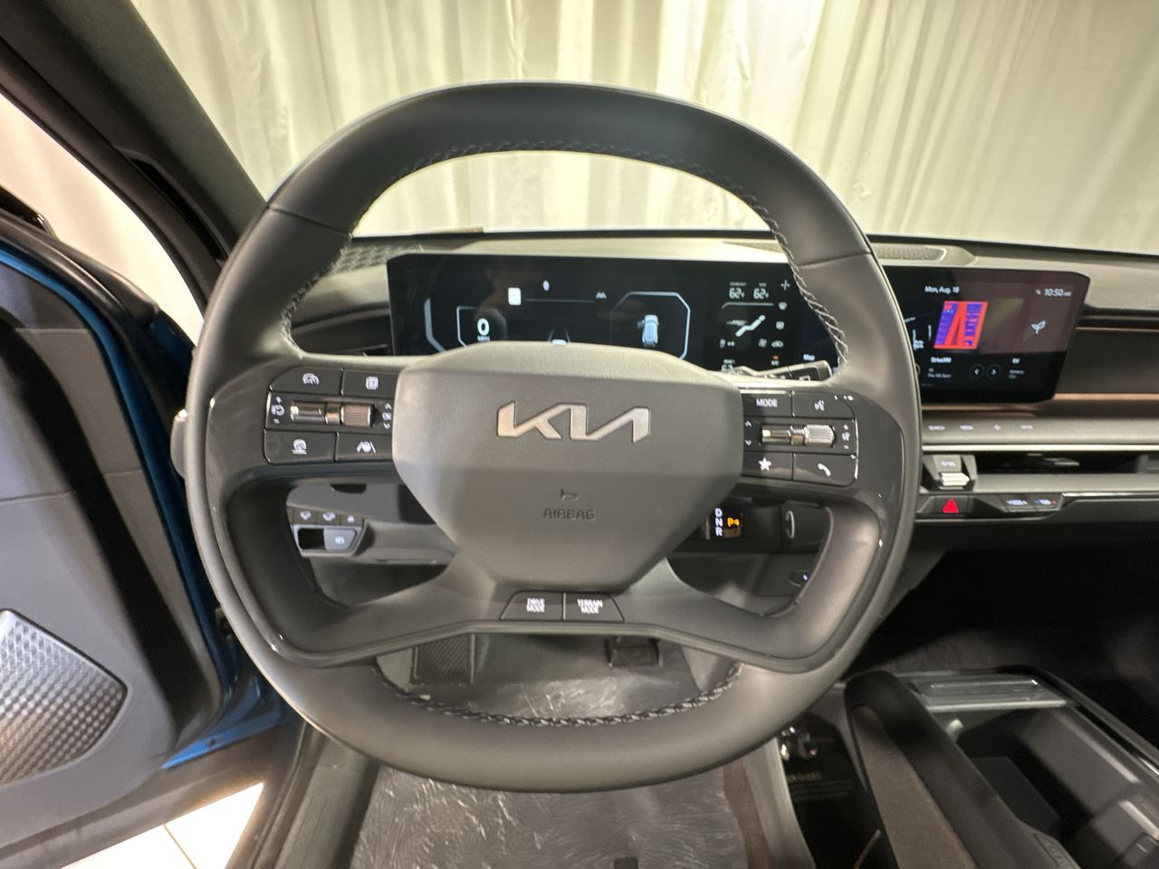 2026 Kia EV9 Land photo 18