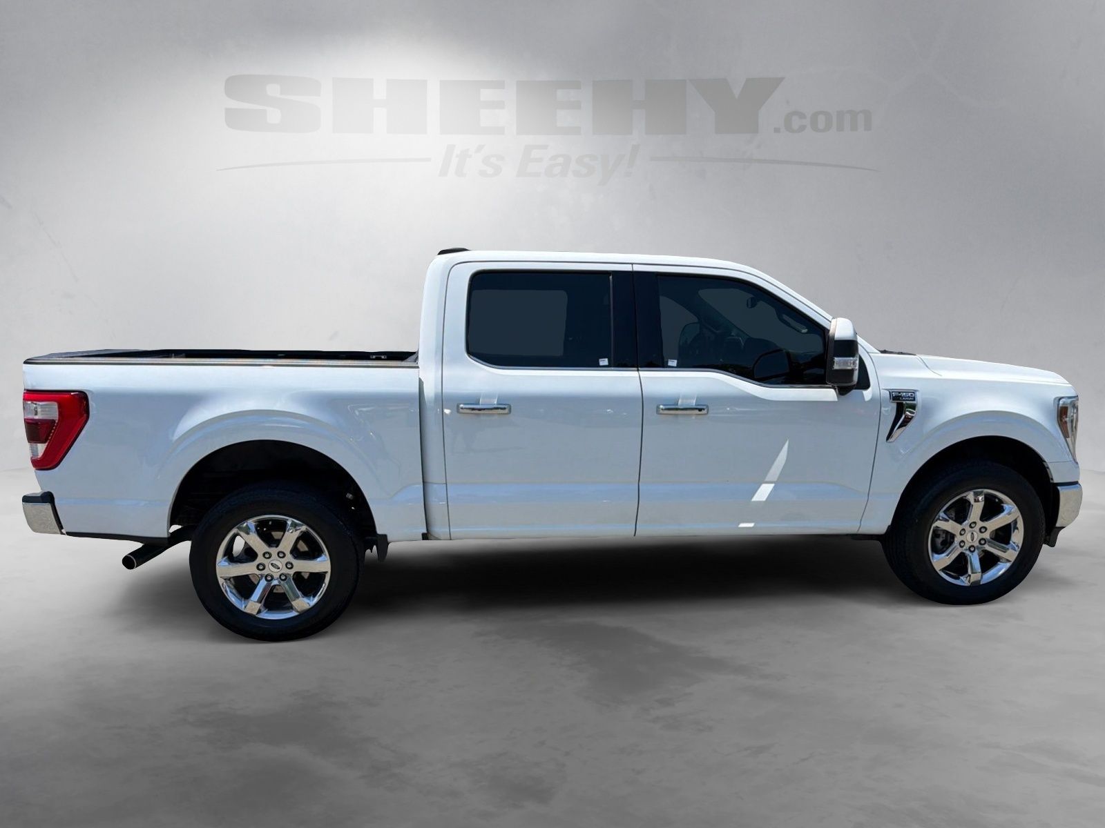 Certified Used 2023 Oxford White Ford Lariat image 10