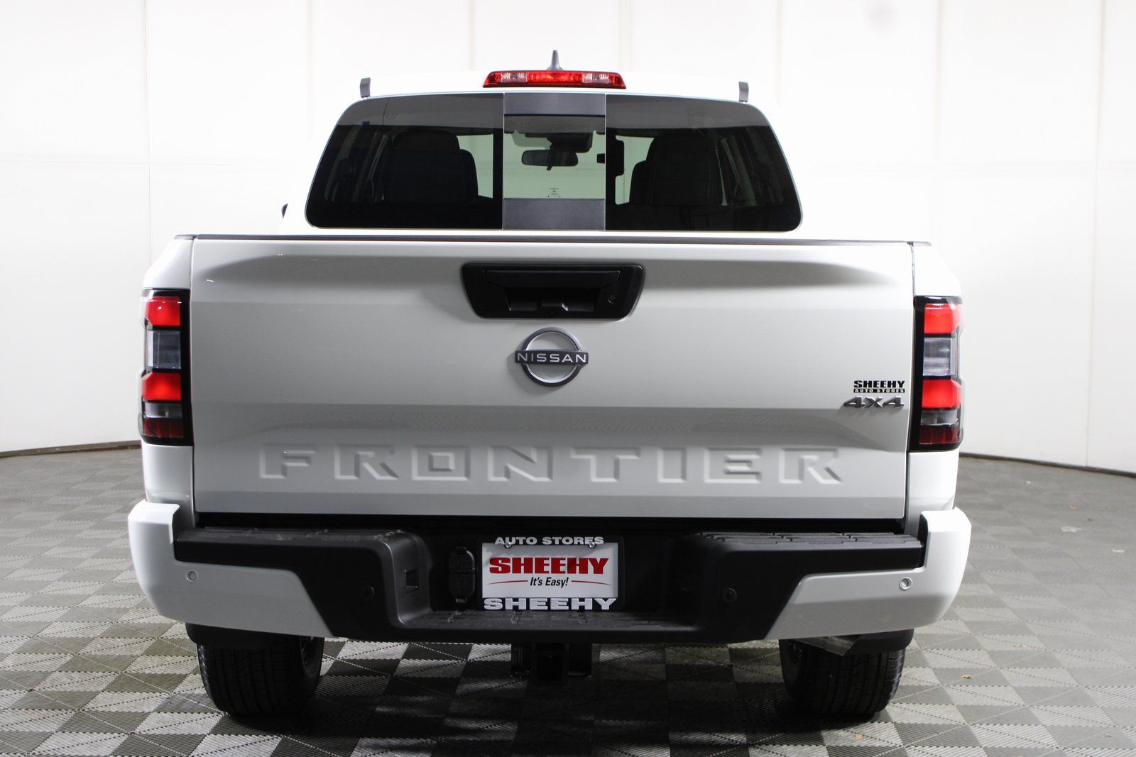 View vehicle photo 5