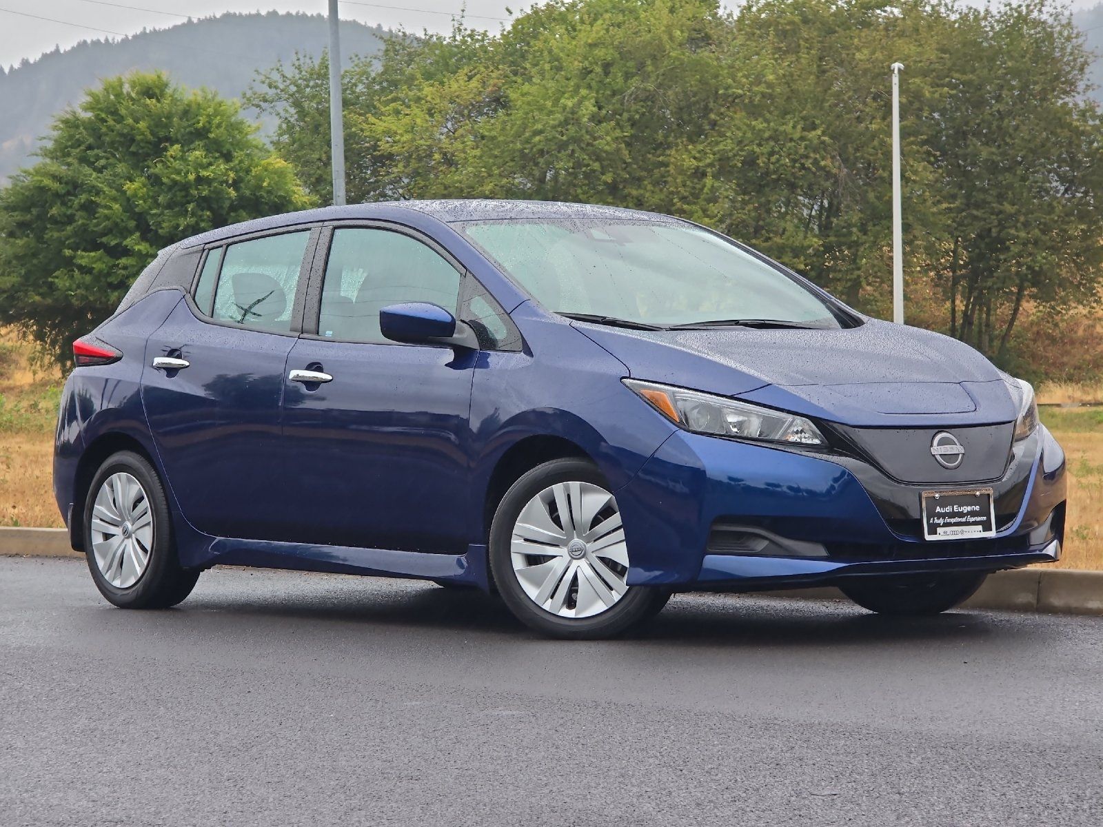 Deep Blue Pearl 2025 Nissan LEAF Hatchback Front-Wheel Drive Automatic