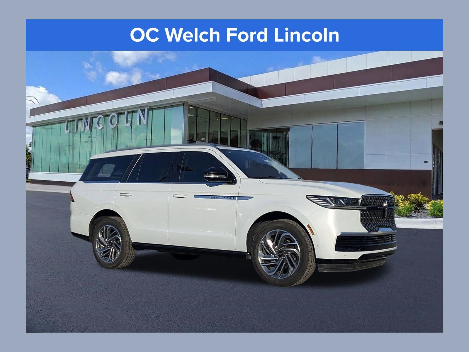 Crystal White 2025 Lincoln Navigator Reserve 4WD SUV / Crossover Four-Wheel Drive Automatic