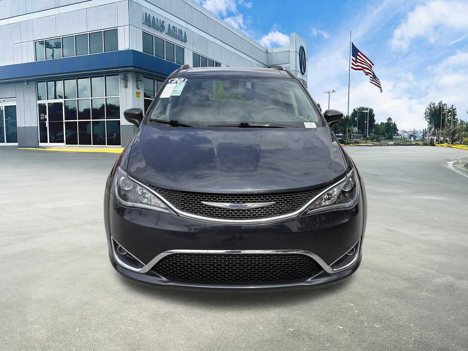 Used 2020 Chrysler Pacifica Touring L 4D Passenger Van