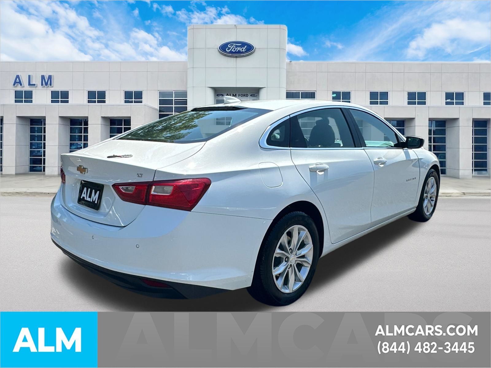 Used 2024 White Chevrolet LT image 5