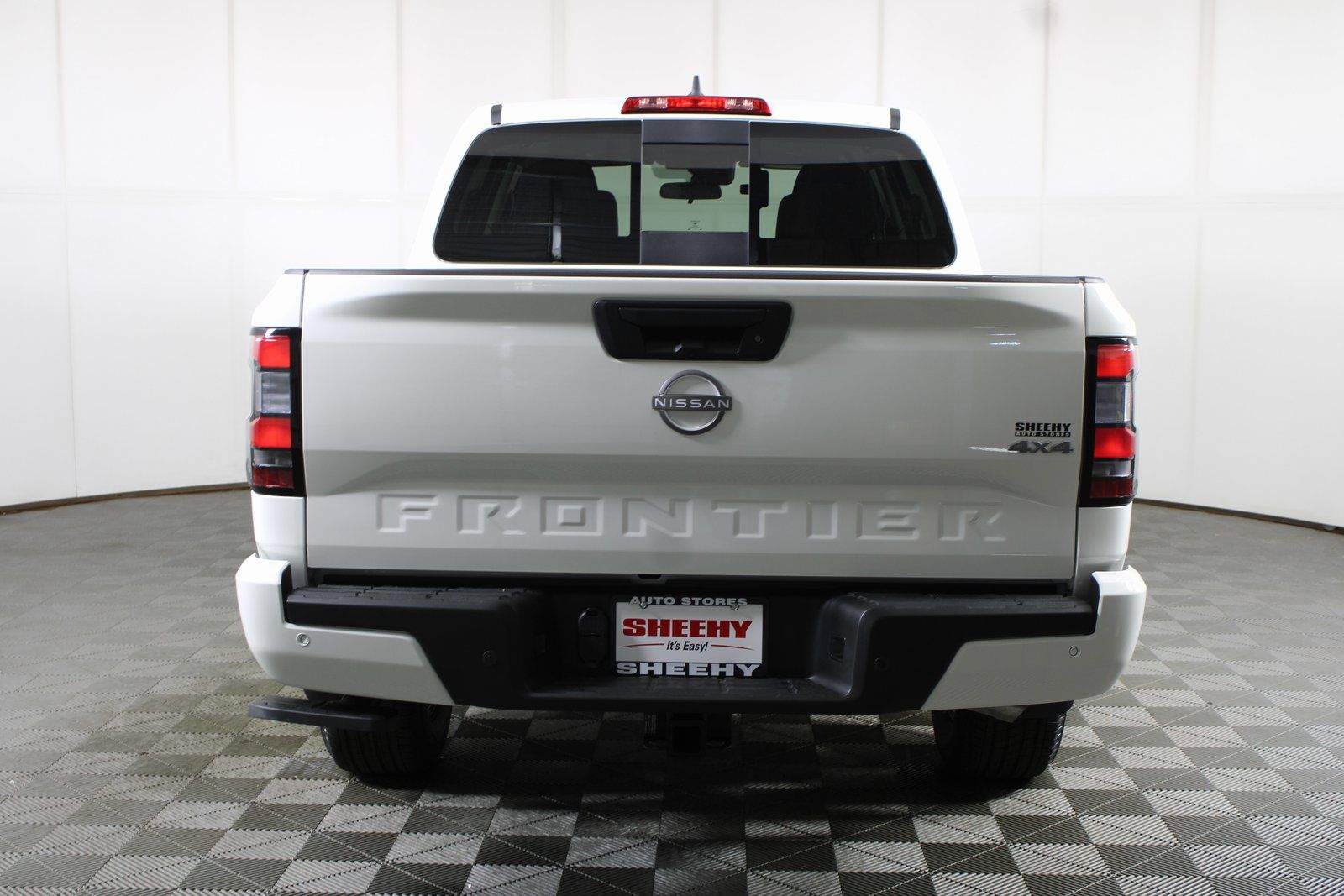 View vehicle photo 5