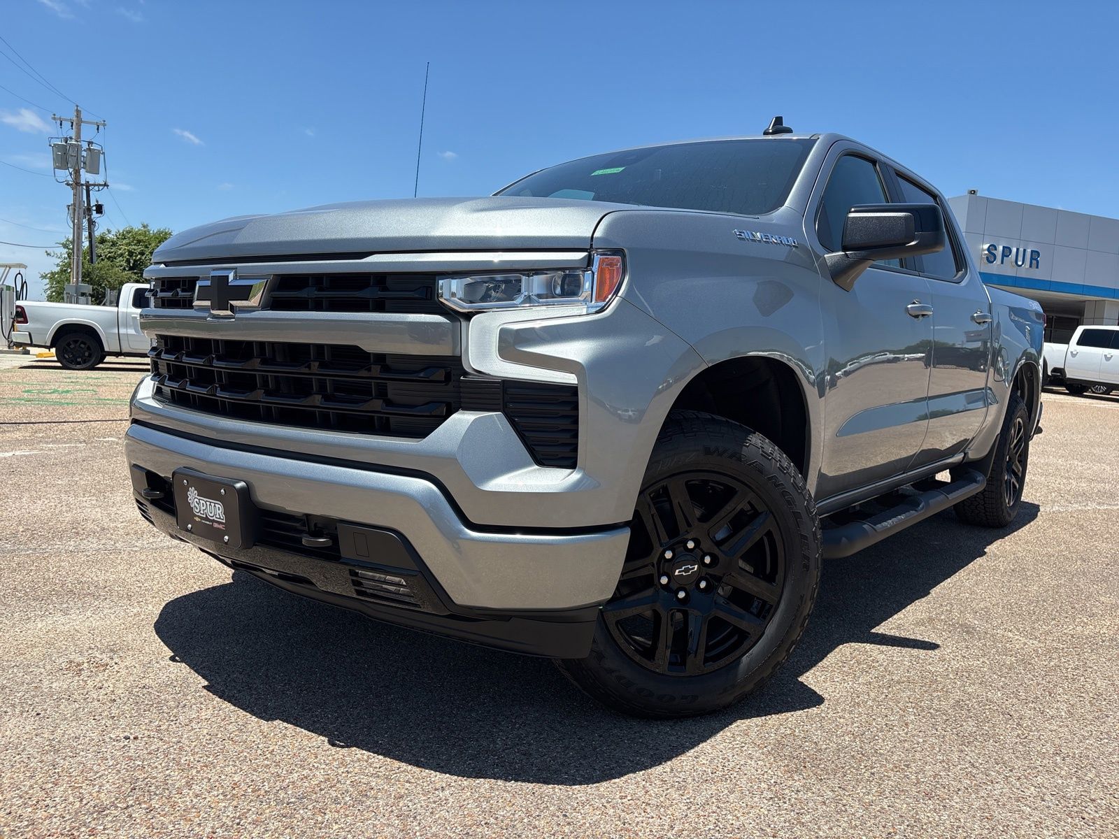 Sterling Gray Metallic 2026 Chevrolet Silverado 1500 Pickup Truck Four-Wheel Drive 8-Speed Automatic
