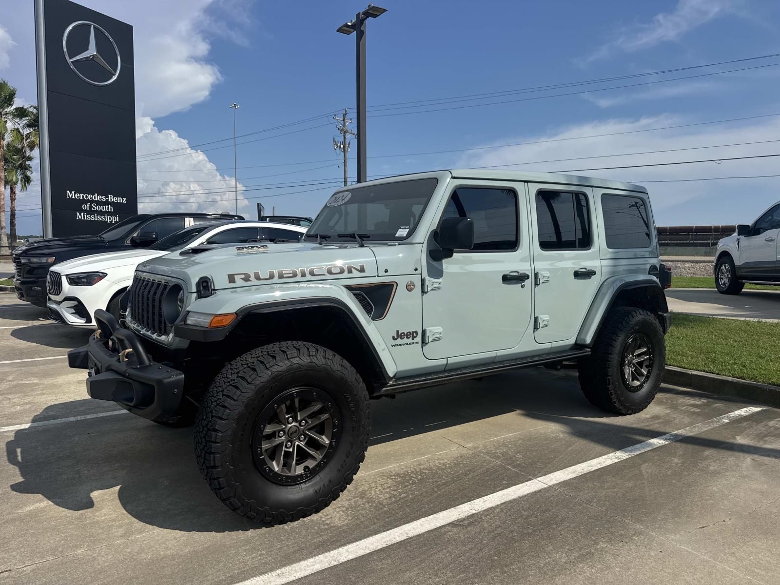 Earl Clearcoat 2024 Jeep Wrangler SUV / Crossover Four-Wheel Drive 8-Speed Automatic