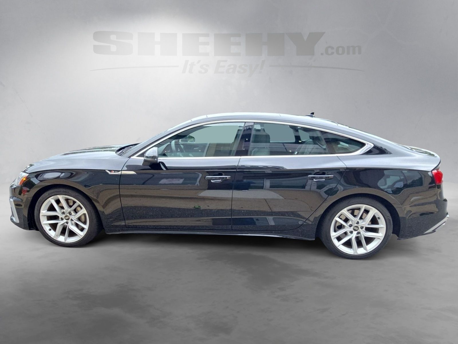 Used 2024  Audi 45 S line Premium Plus image 16