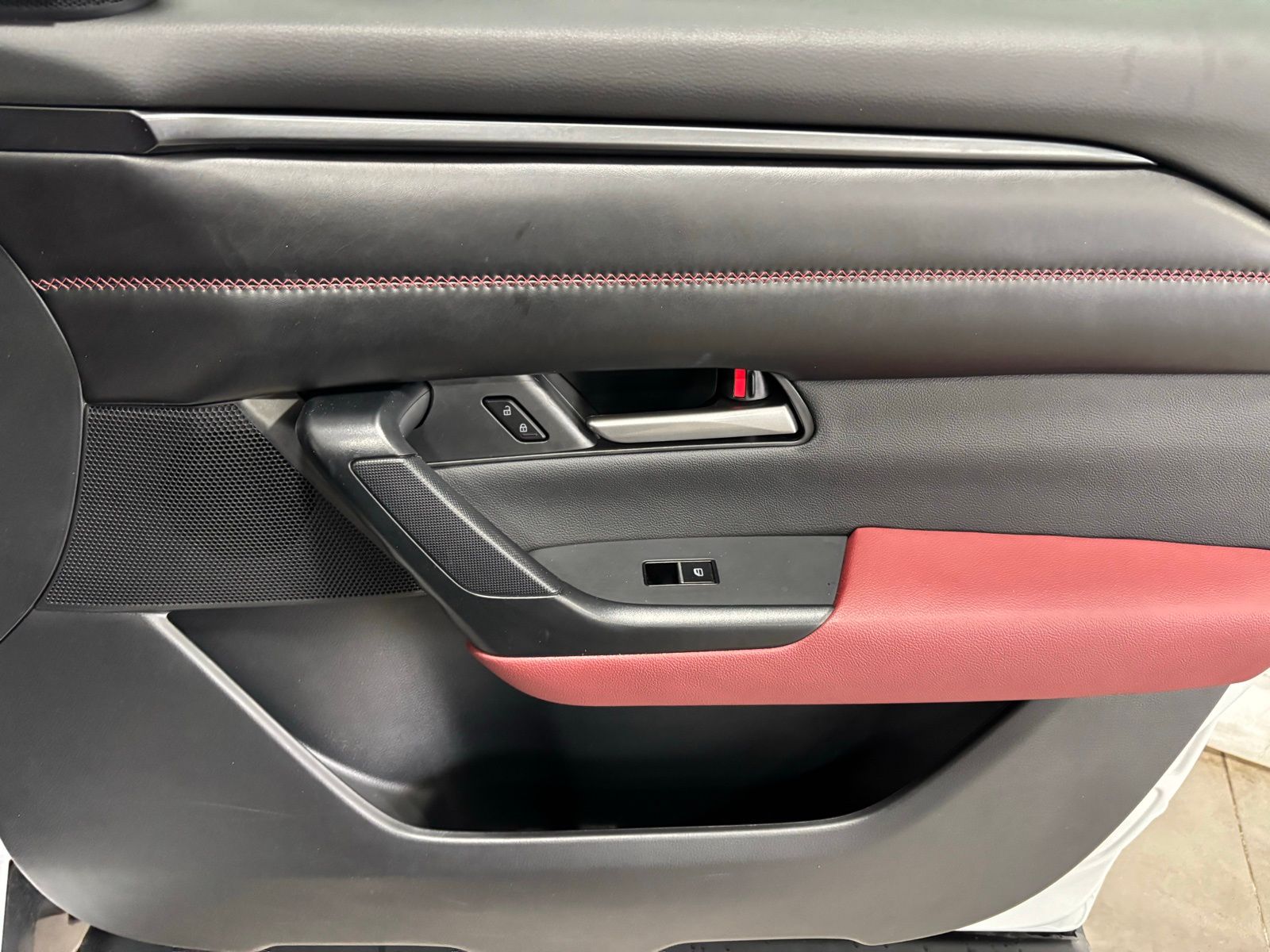 Used Car 2025 Mazda Cx-50 Hybrid  Premium For Sale Under $35,000 In Austin, Texas