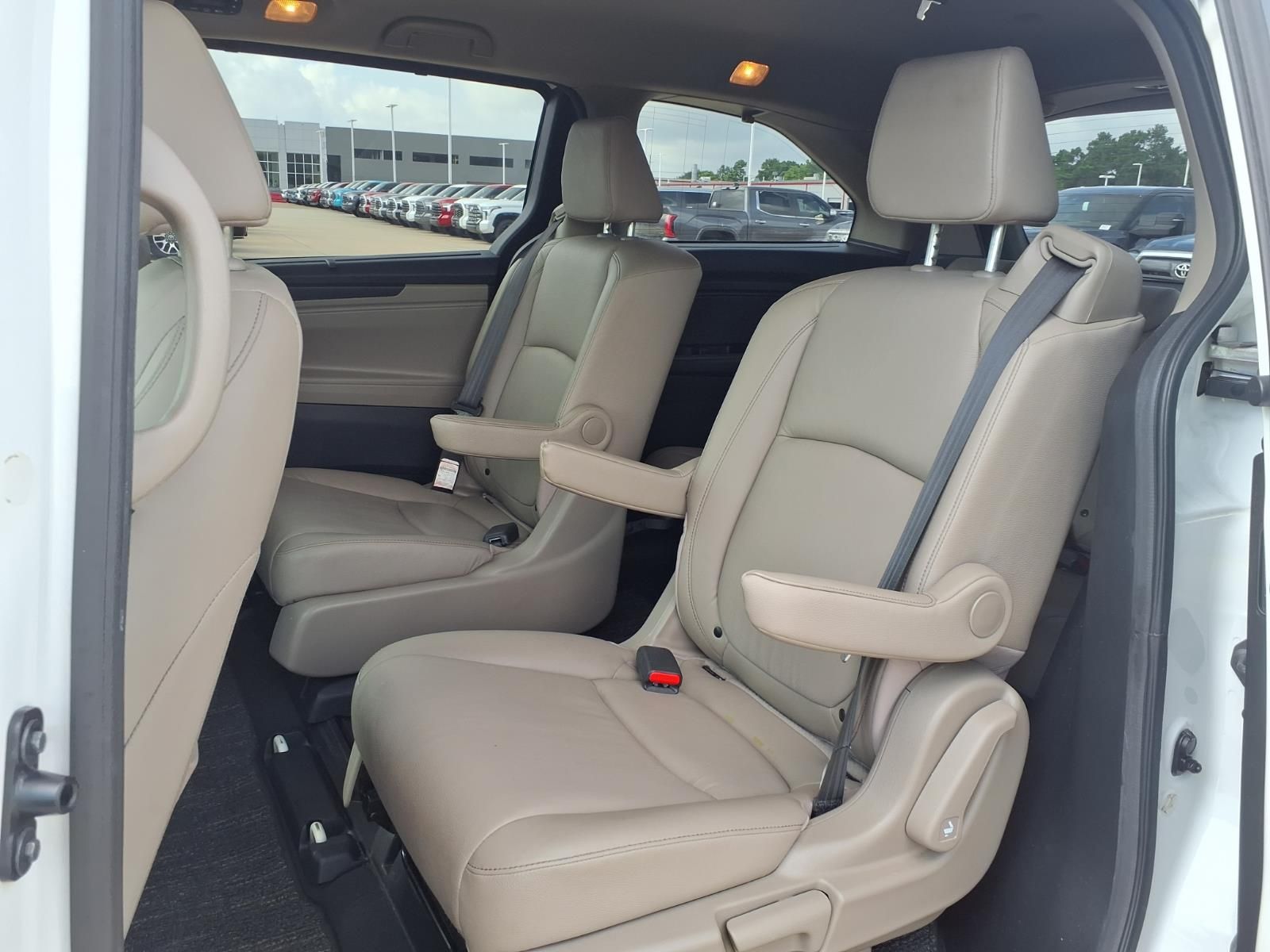 2022 Honda Odyssey EX-L White at Parkway Family Mazda