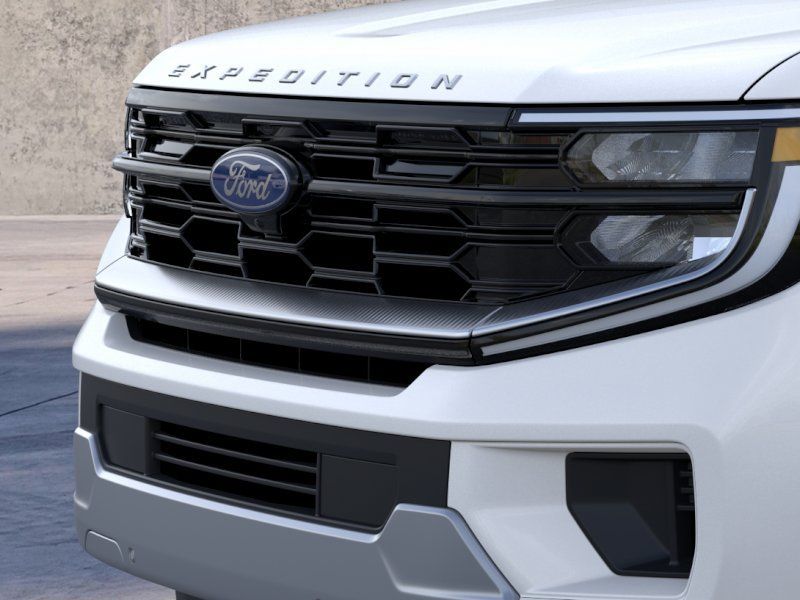 New 2026 Star White Metallic Tri-Coat Ford Platinum image 17