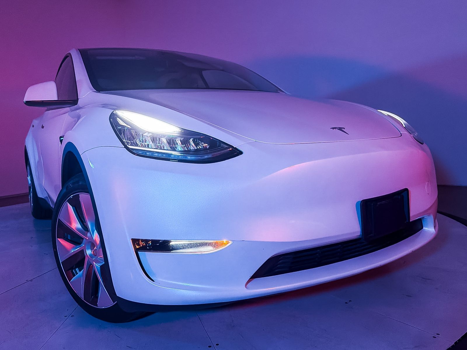 Used 2023 Tesla Model Y Long Range with VIN 7SAYGDEE0PA112092 for sale in Scottsdale, AZ