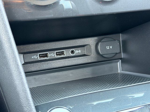 Used 2019 Green Volkswagen 2.0T SE image 20