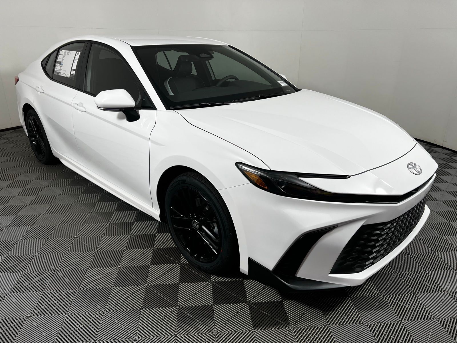 Thumbnail: 2025 Toyota Camry - 3