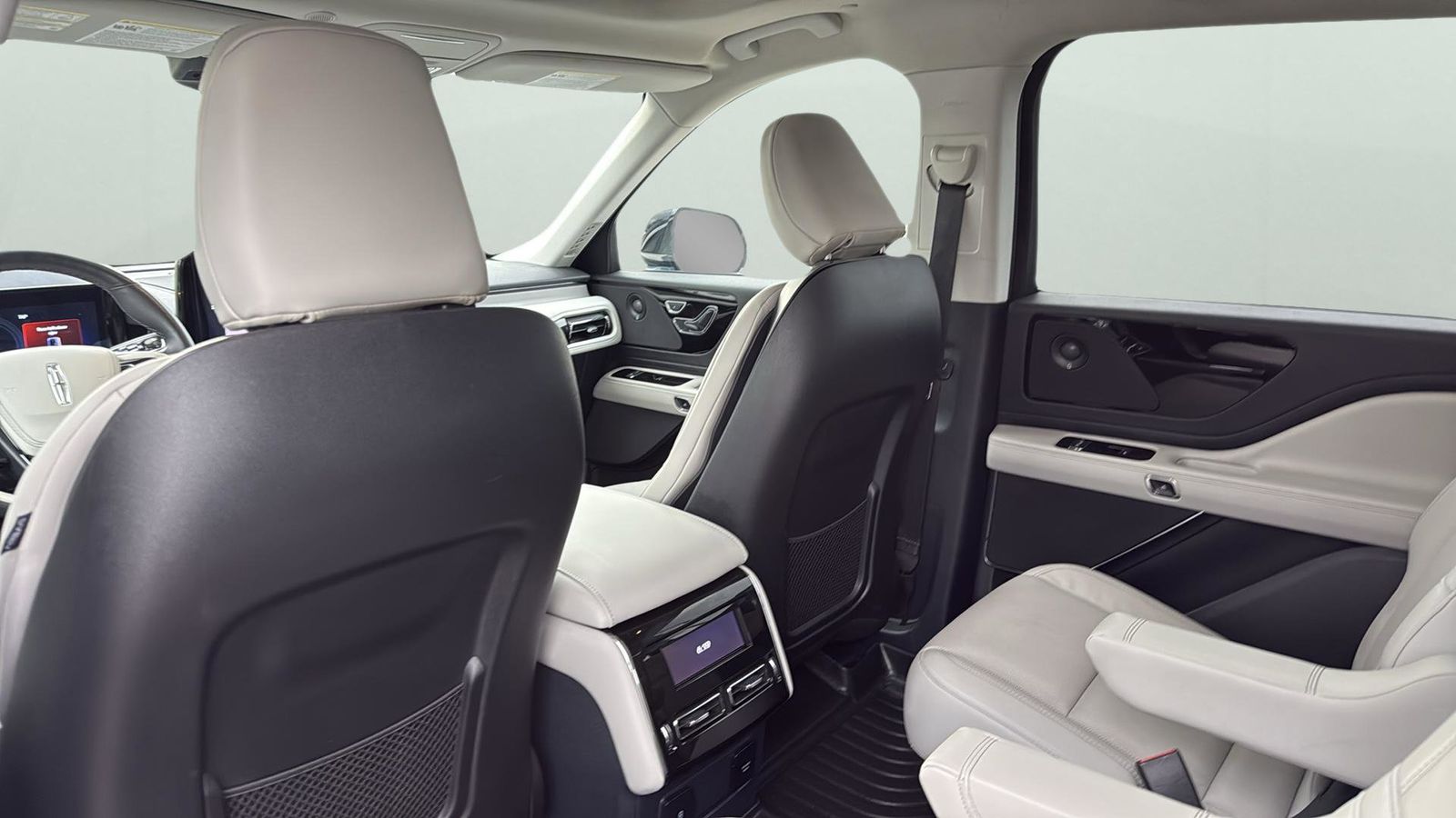 Used Car 2025 Lincoln Aviator  Reserve For Sale Under $70,000 In Austin, Texas