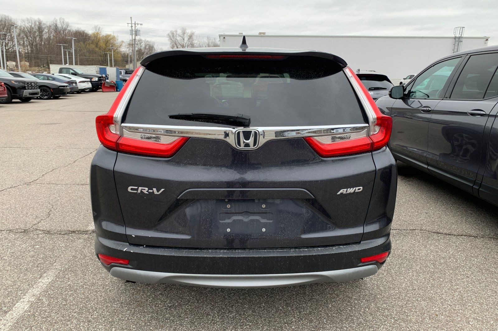 View vehicle photo 4