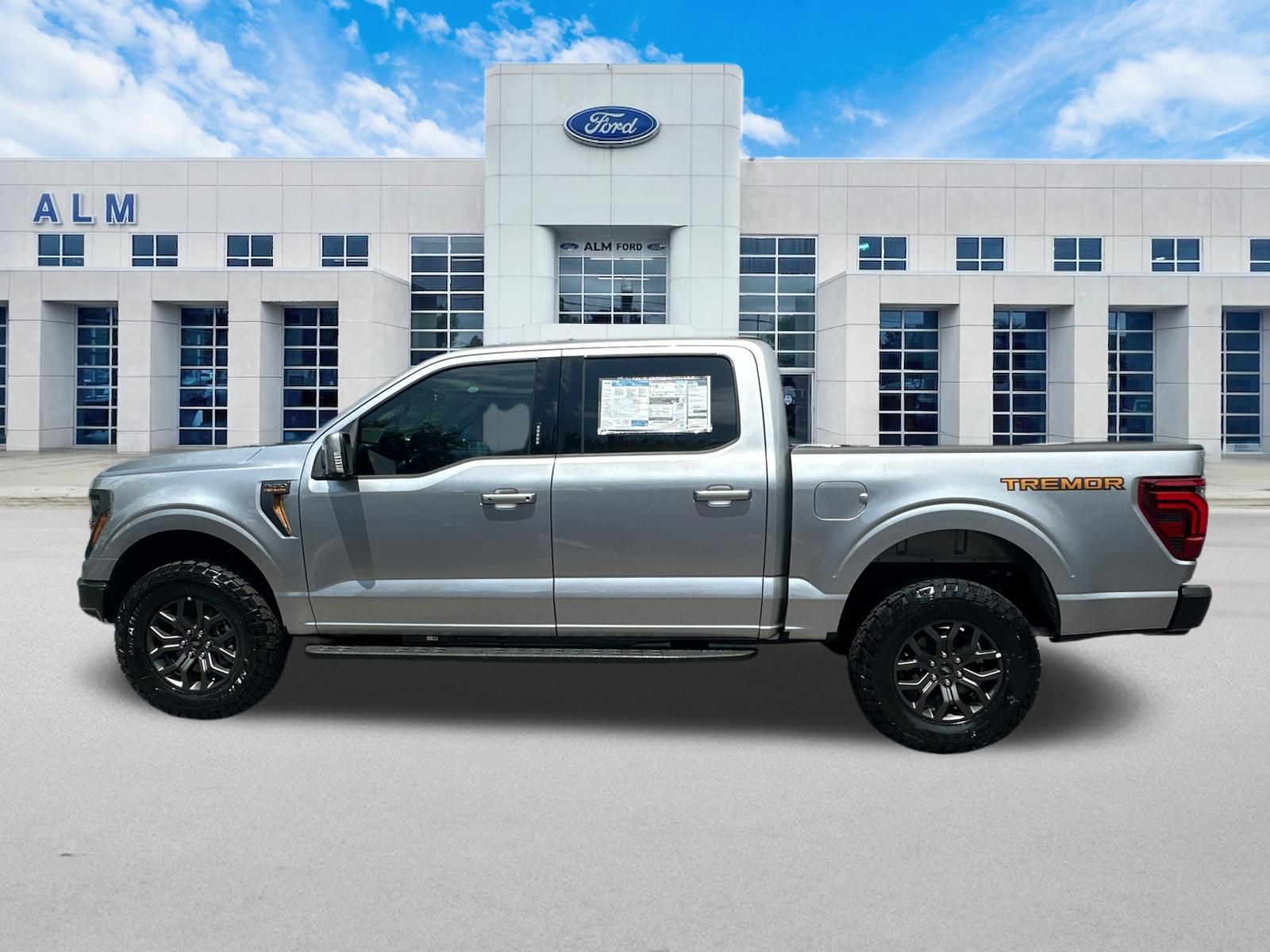 New 2026 Iconic Silver Metallic Ford Tremor® image 9