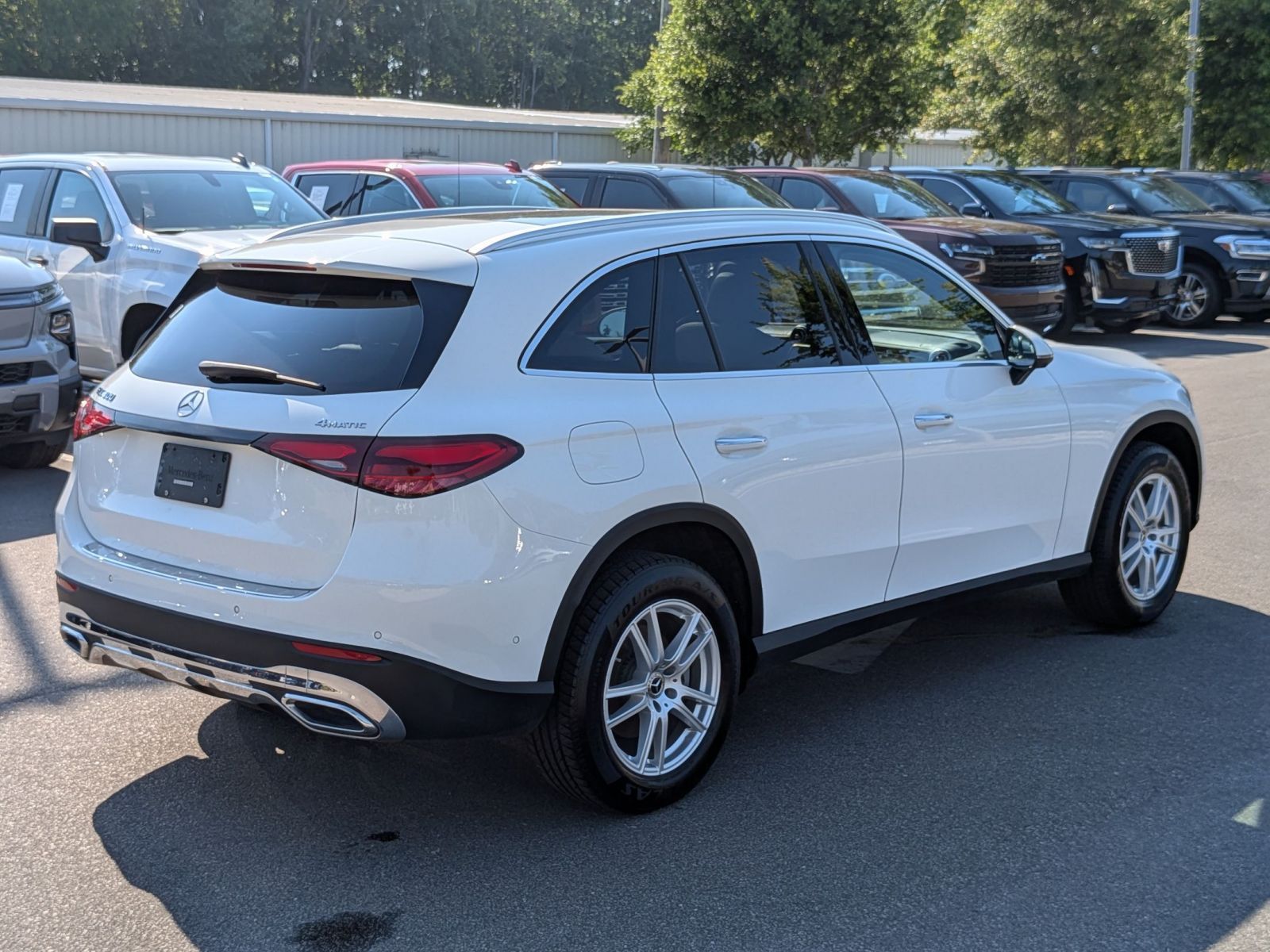 View vehicle photo 3