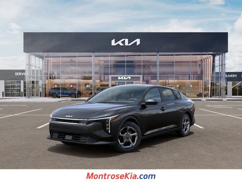 2026 Kia K4 LXS FWD