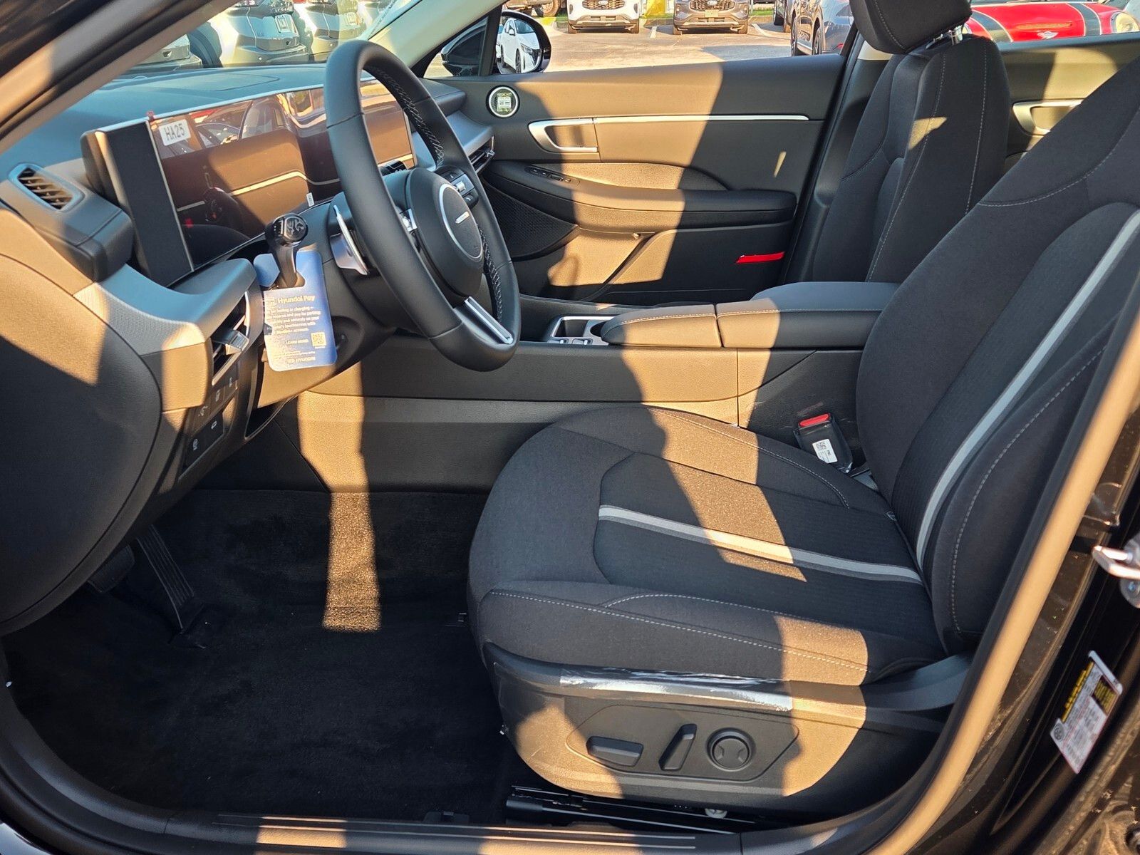 New 2026 Black HYUNDAI SEL image 5