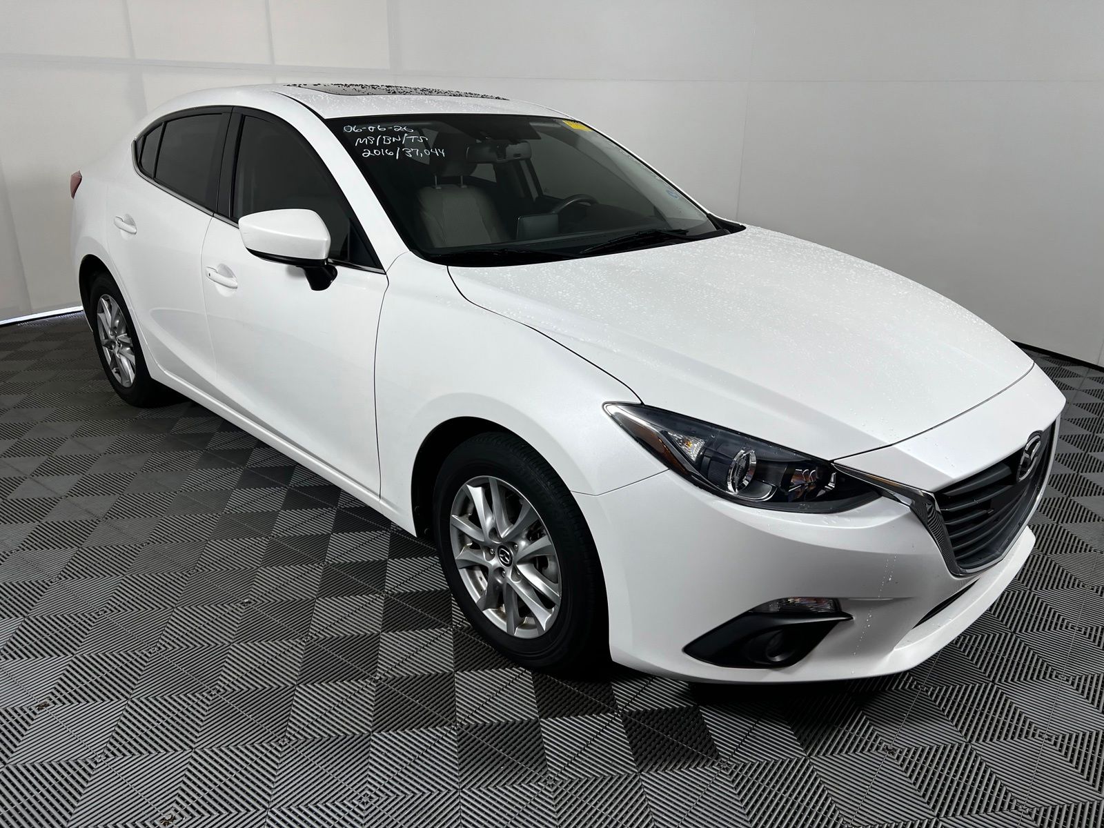 Thumbnail: 2016 Mazda Mazda3 - 5
