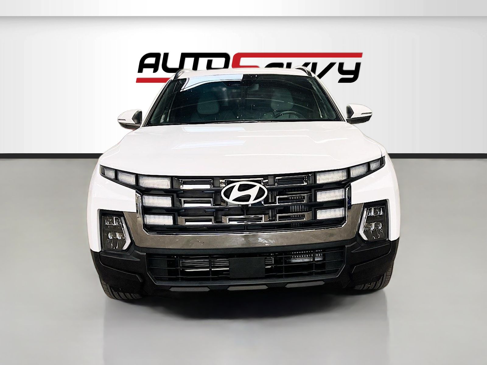 Used 2025 White Hyundai Limited image 2