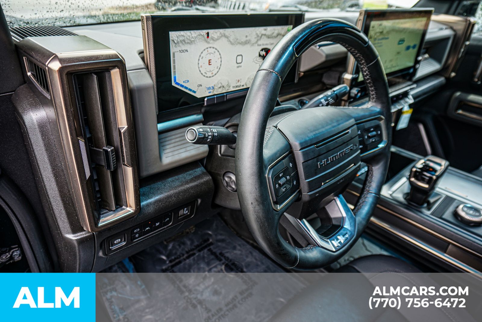 Used 2024 Black GMC 2X image 39