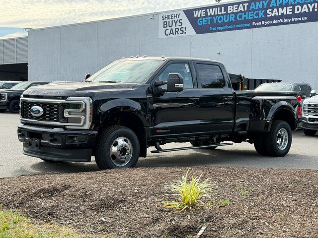 New 2026 Agate Black Metallic Ford Platinum image 3