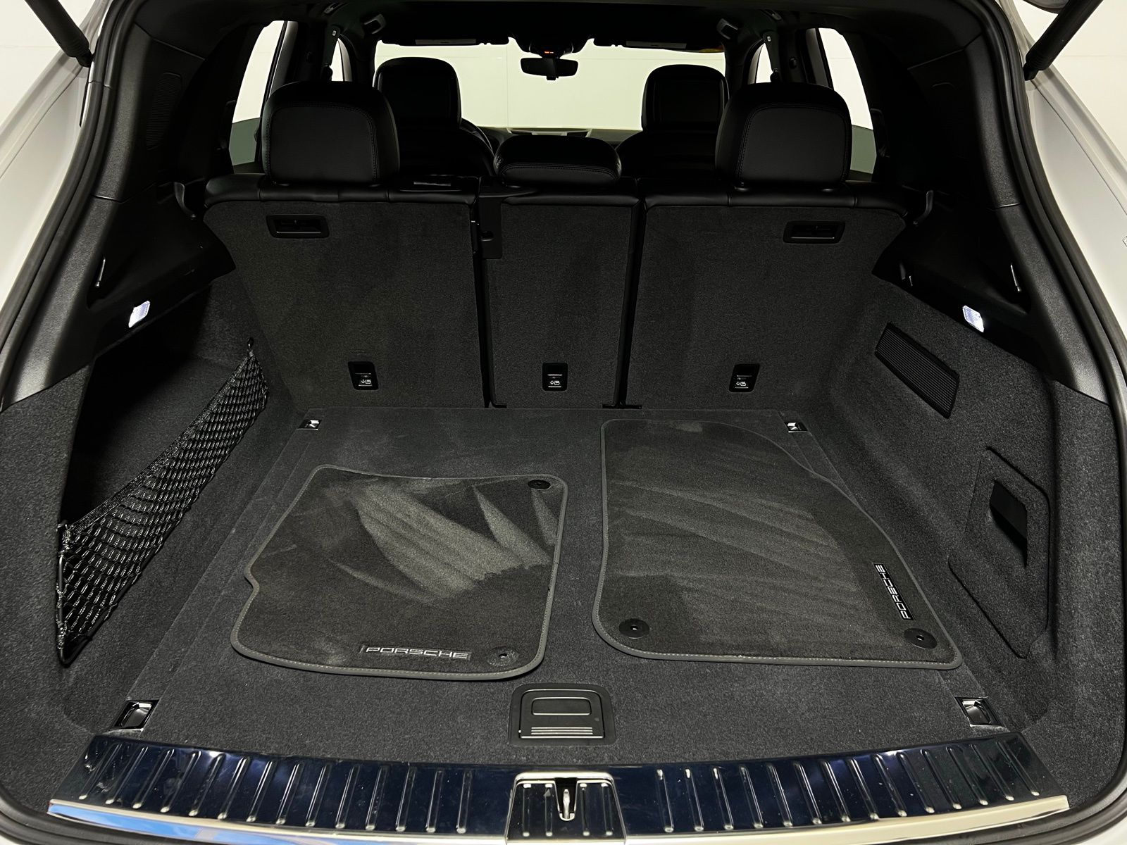 Thumbnail: 2024 Porsche Cayenne - 29