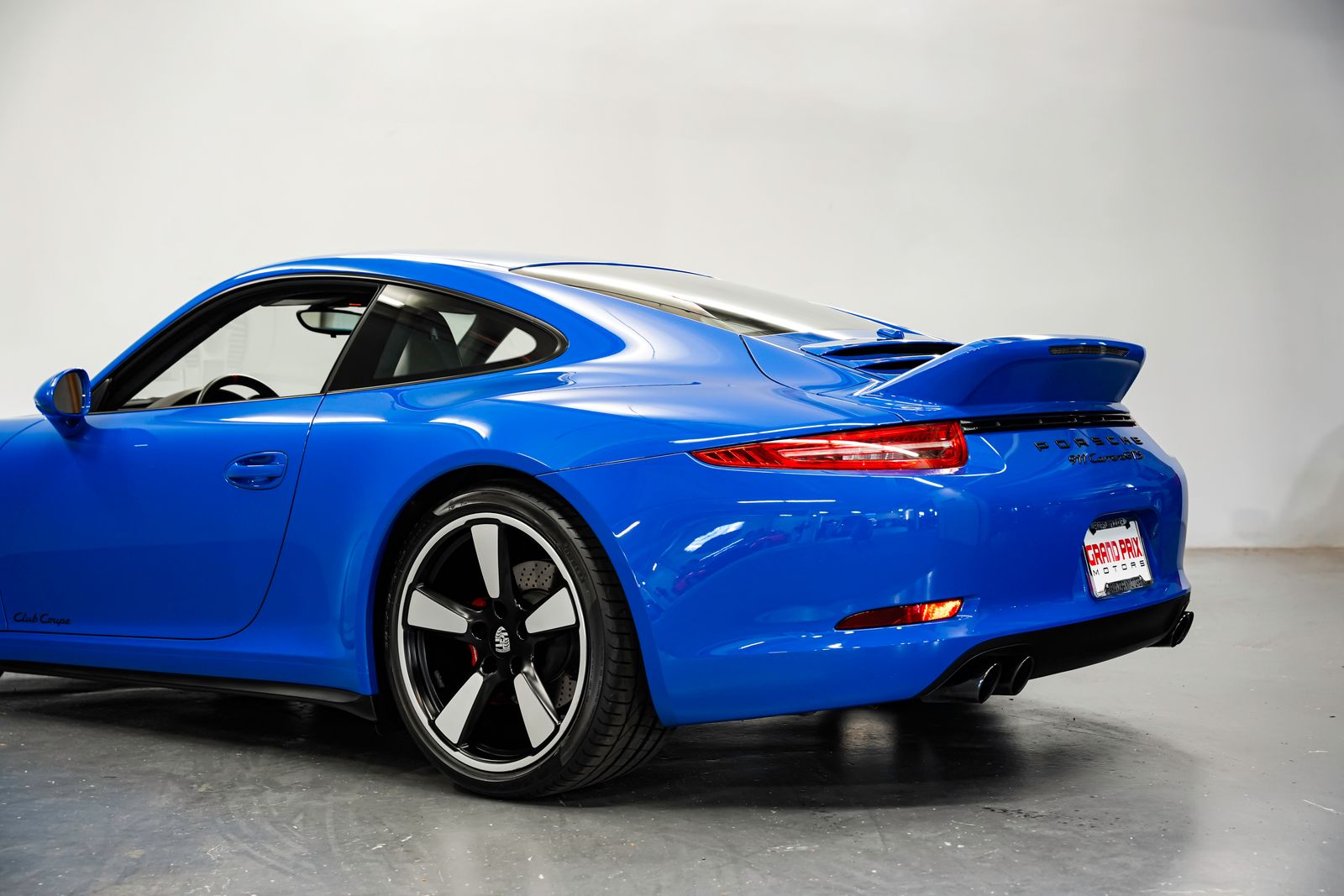 2016 Porsche 911 Carrera GTS — photo 39